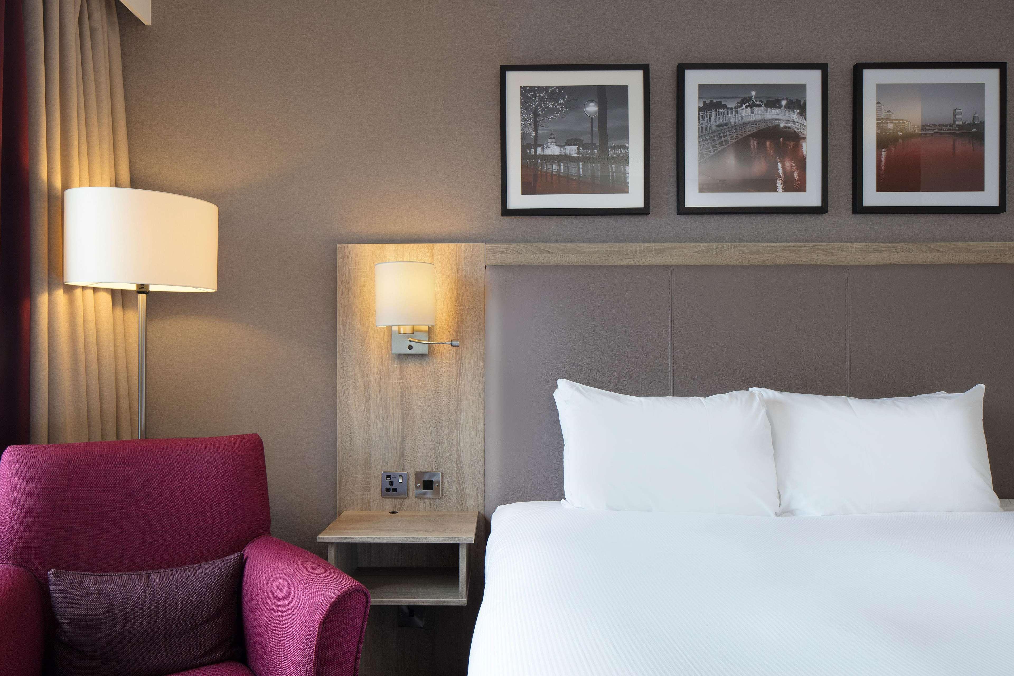 Hilton Garden Centre Hotel 4*