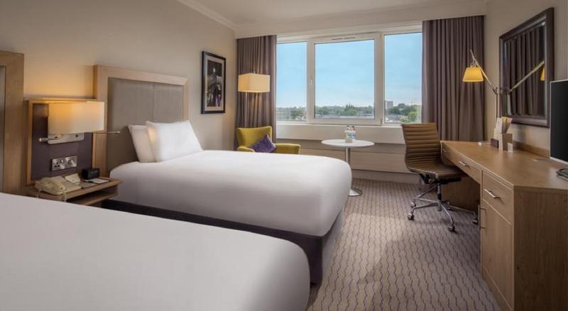 Hilton Garden Centre Hotel